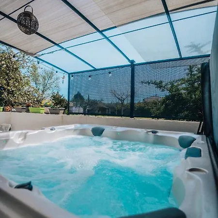 Le Titibu, Et Entre Ardeche Et Provence, Clim, Bbq, Netflix, Classe 5 Etoiles 아파트 *