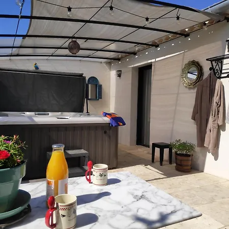 Le Titibu, Et Entre Ardeche Et Provence, Clim, Bbq, Netflix, Classe 5 Etoiles 아파트 Saint-Paulet-de-Caisson