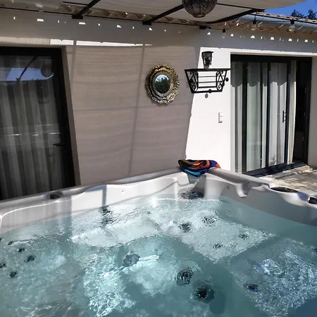 Le Titibu, Et Entre Ardeche Et Provence, Clim, Bbq, Netflix, Classe 5 Etoiles * Saint-Paulet-de-Caisson