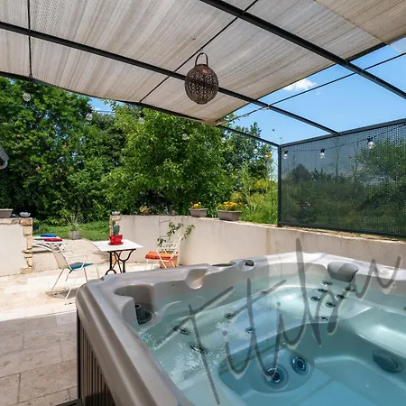 아파트 Le Titibu, Et Entre Ardeche Et Provence, Clim, Bbq, Netflix, Classe 5 Etoiles Saint-Paulet-de-Caisson