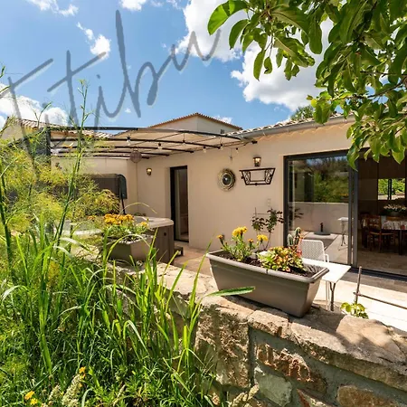 아파트 Le Titibu, Et Entre Ardeche Et Provence, Clim, Bbq, Netflix, Classe 5 Etoiles