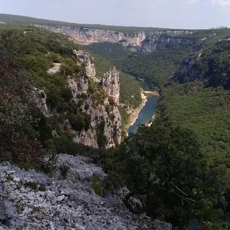 Le Titibu, Et Entre Ardeche Et Provence, Clim, Bbq, Netflix, Classe 5 Etoiles *