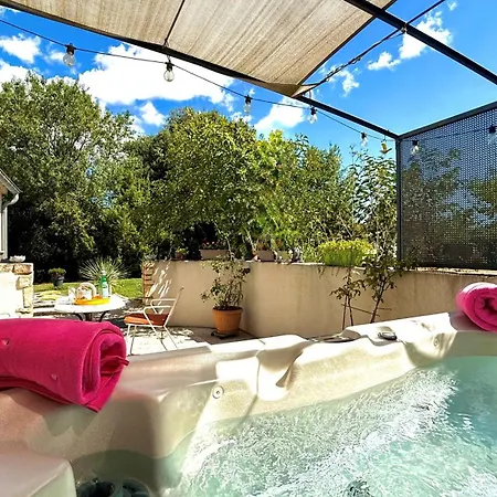 Le Titibu, Et Entre Ardeche Et Provence, Clim, Bbq, Netflix, Classe 5 Etoiles 아파트