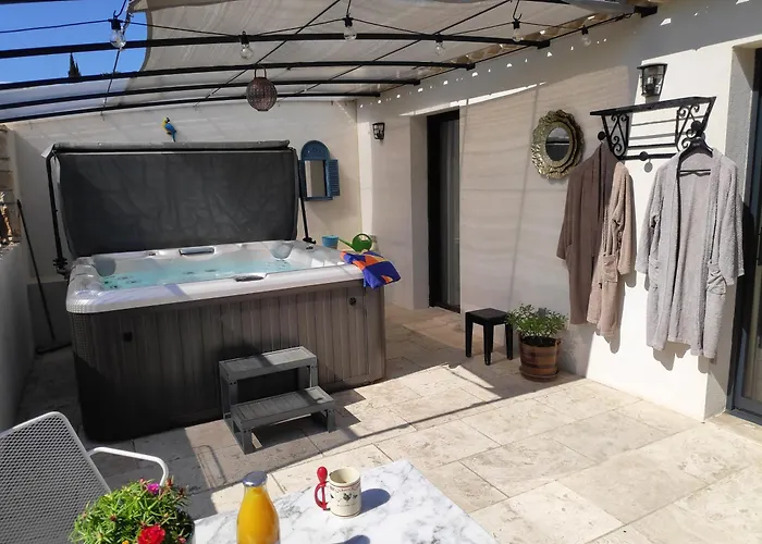 Le Titibu, Et Entre Ardeche Et Provence, Clim, Bbq, Netflix, Classe 5 Etoiles 아파트