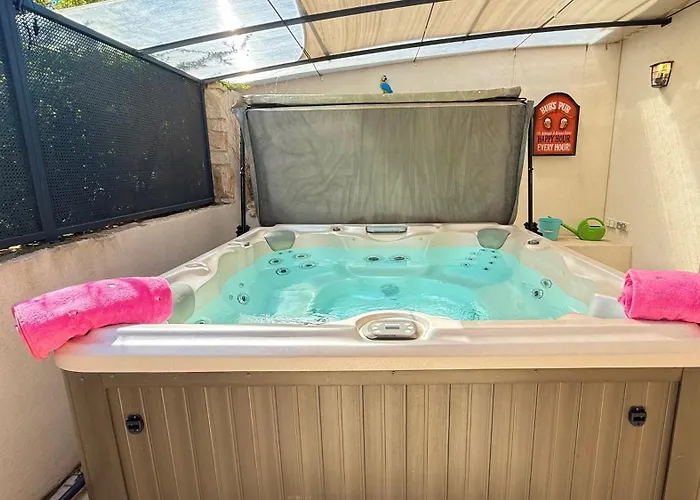 아파트 Le Titibu, Et Entre Ardeche Et Provence, Clim, Bbq, Netflix, Classe 5 Etoiles Saint-Paulet-de-Caisson