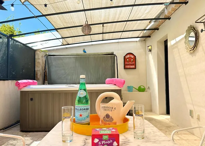 Le Titibu, Et Entre Ardeche Et Provence, Clim, Bbq, Netflix, Classe 5 Etoiles *